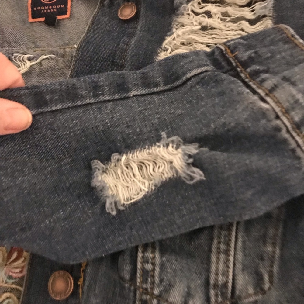 Nice jacket - Picture 3 of 5